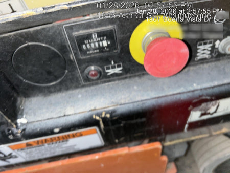 2021 JLG ES1330L