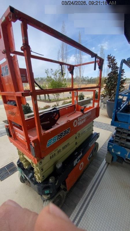 2019 Genie GS-1930 Fixed Rails with Chain Entry
