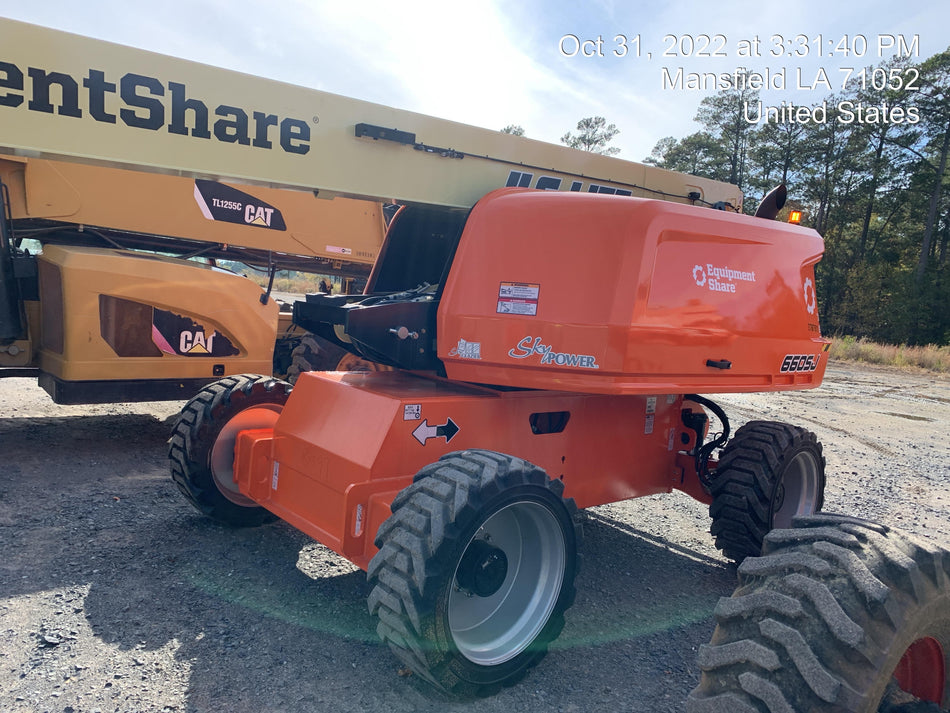 2022 JLG 660SJ