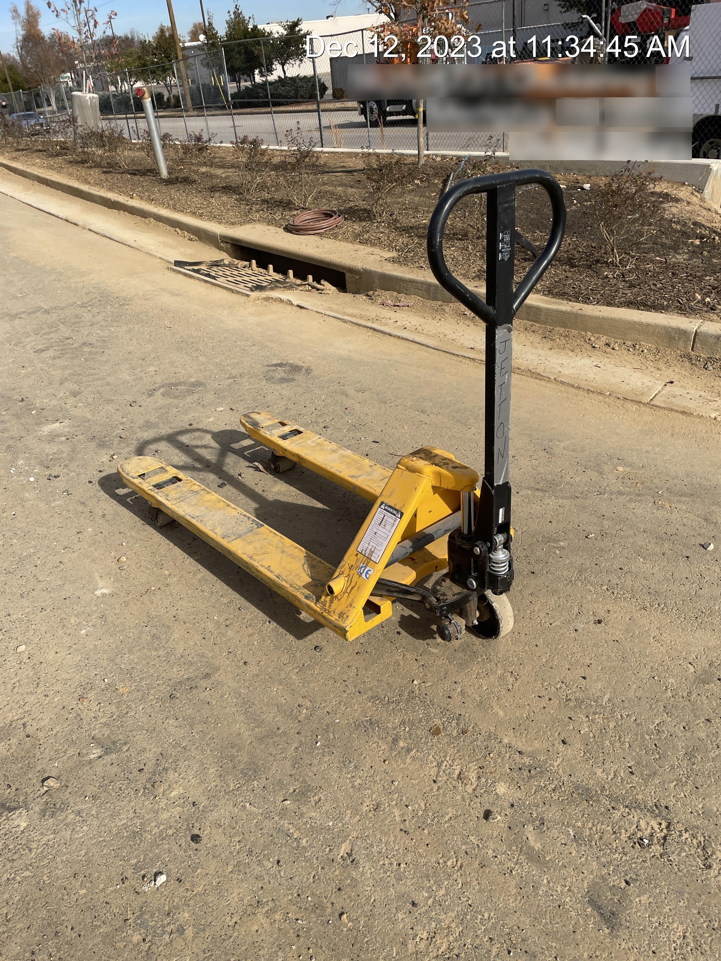 2022 ULINE H-1043