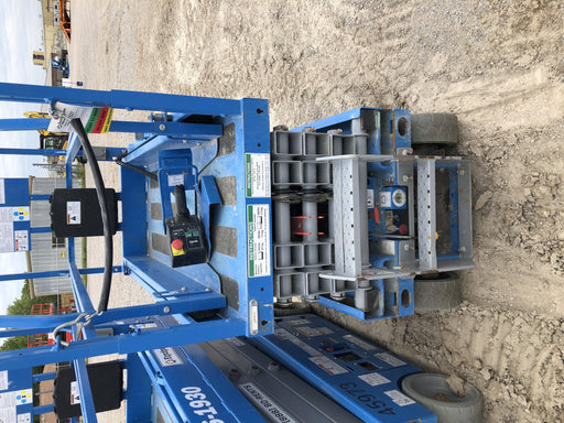 2019 Genie GS-1930 Fixed rails with chain Entry