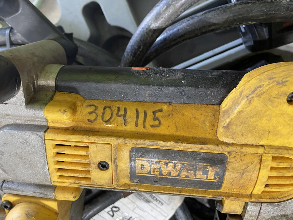 2023 DEWALT DWM120
