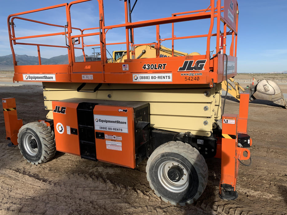 2020 JLG 430LRT