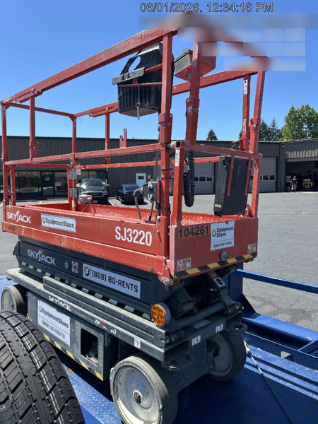 2020 Skyjack SJIII-3220 Solid NM Tires, Half height spring hinged entry gate, Dual Beacons, 6' Powered Extension Deck