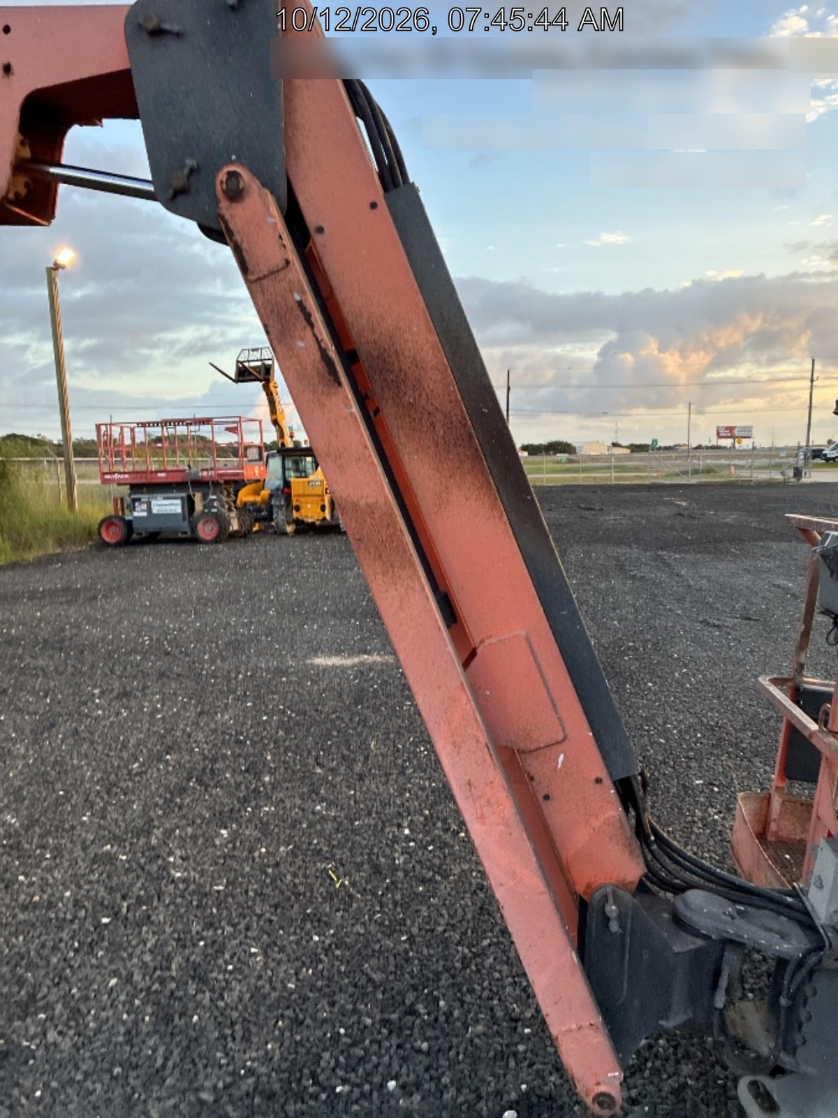 2020 JLG 800AJ