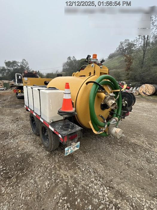 2023 Vac-Tron LP573XDT T4 Koehler Diesel Engine, 500 Gallon Debris Tank, x2 100 Gallon Water Tanks