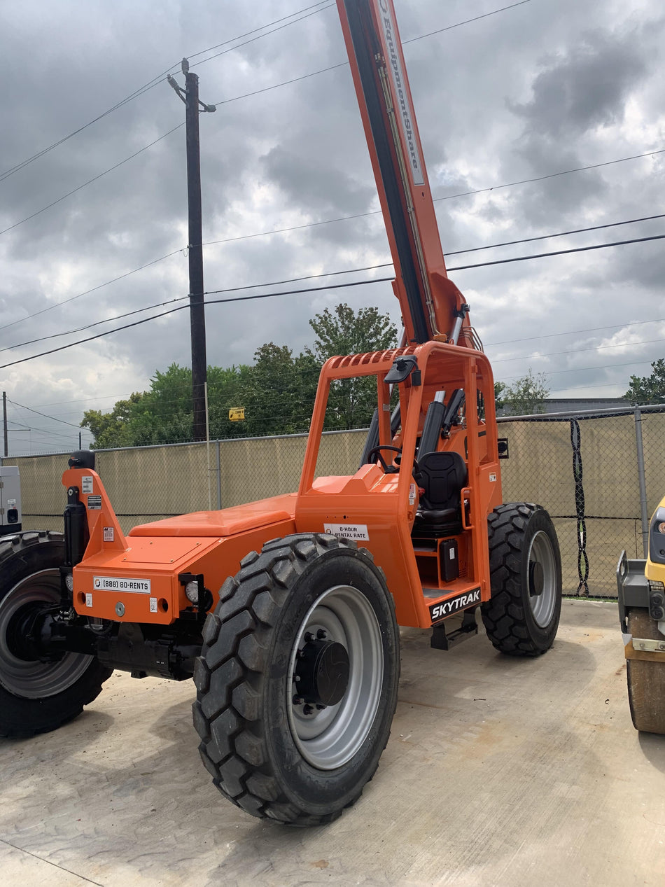 2021 SKYTRAK 8042