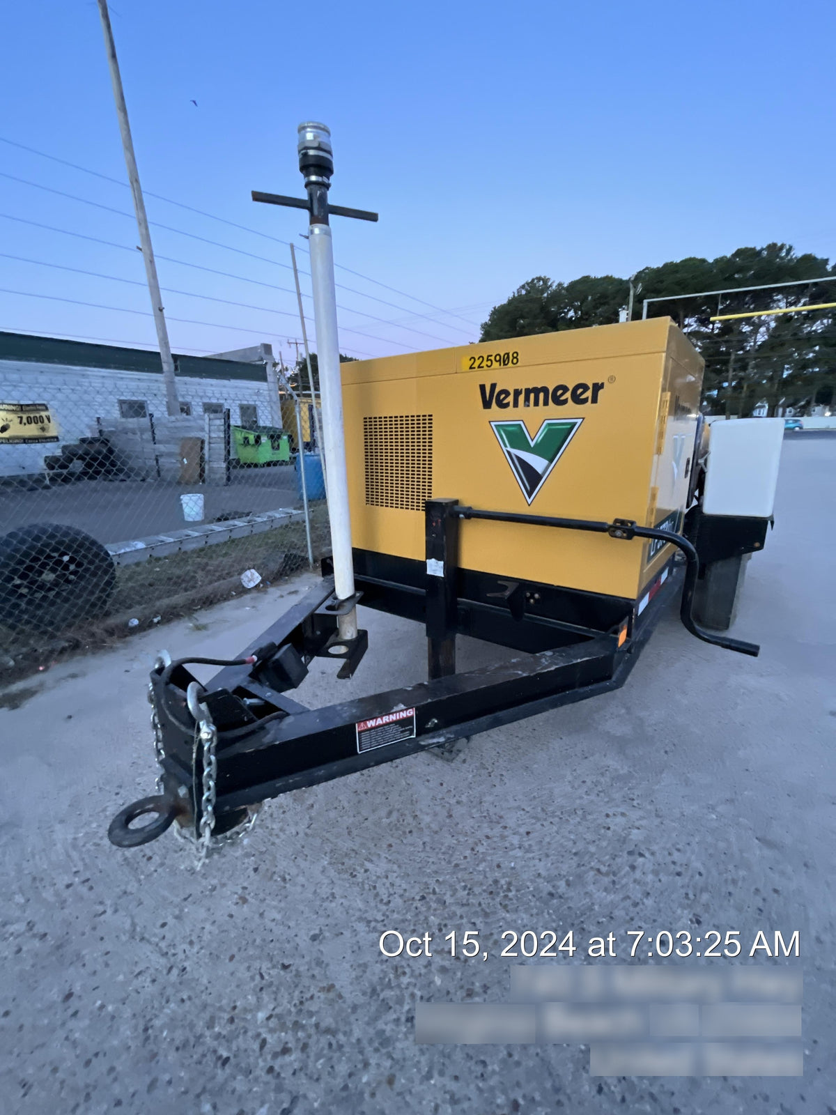 2022 Vac-Tron LP573XDT T4 Koehler Diesel Engine, 500 Gallon Debris Tank, x2 100 Gallon Water Tanks