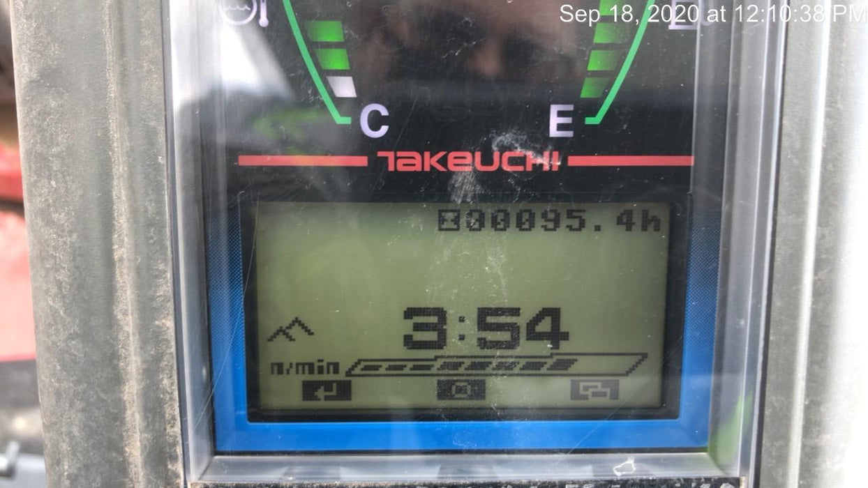 2020 TAKEUCHI TB235-2R