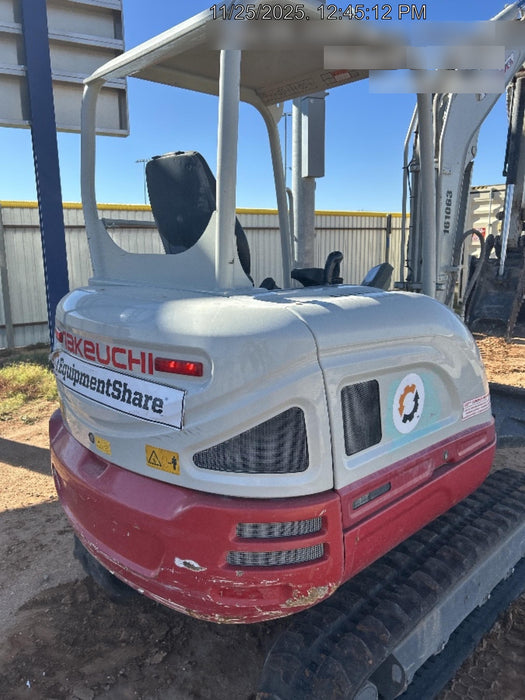2021 TAKEUCHI TB235-2R