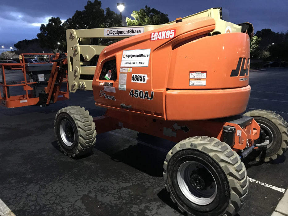 2019 JLG 450AJ