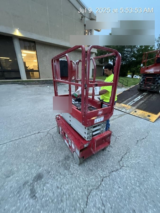 2017 MEC 1330SE 13' Scissor Lift w/2 Year Full Extended Warranty