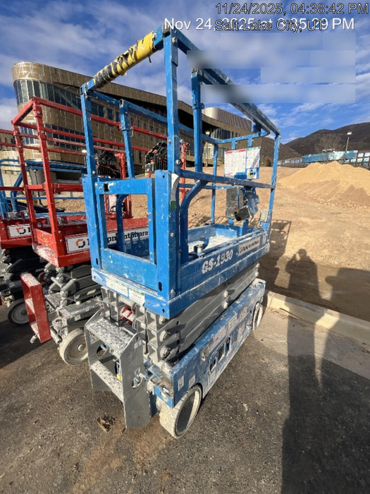 2020 Genie GS-1930 Solid Non Marking Tires, Beacon, Folding rails with half height swing gate, 800W Inverter