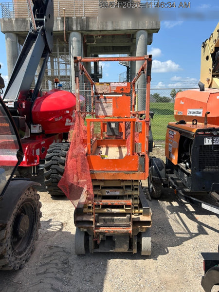 2022 JLG ES1932