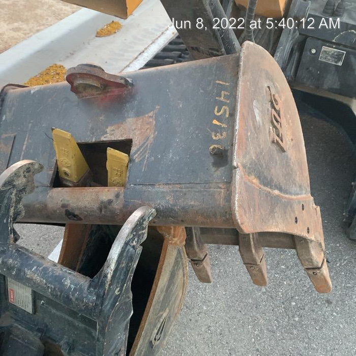 2021 DOOSAN 30" Bucket - Doosan