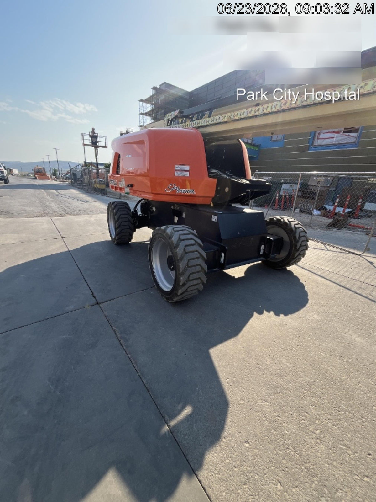 2025 JLG 660SJ