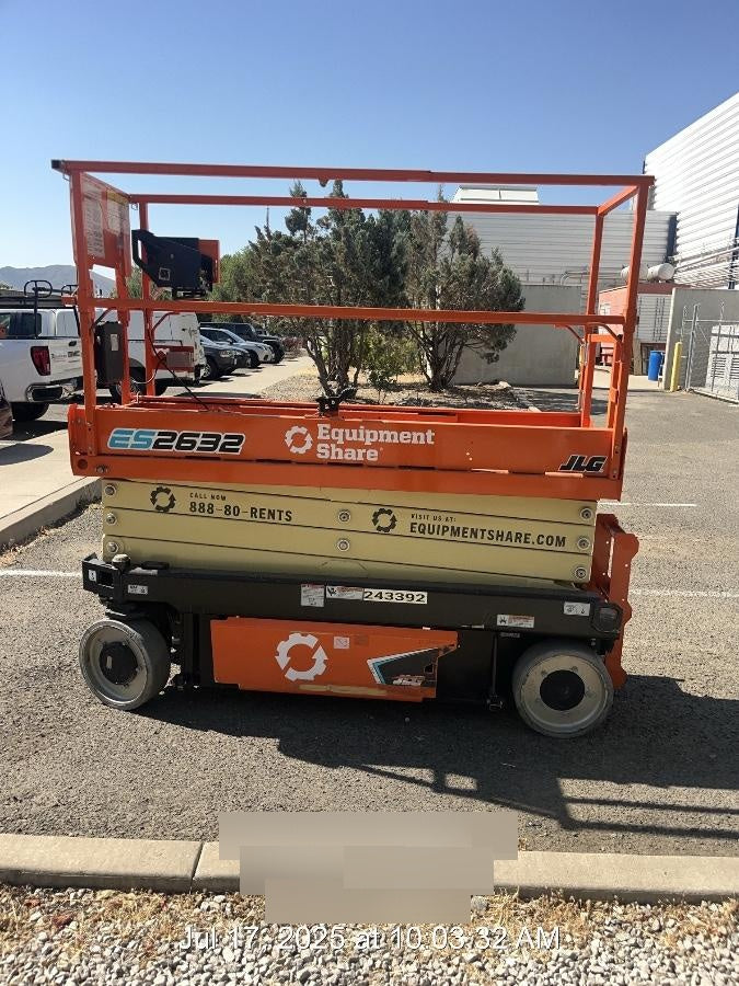 2022 JLG ES2632