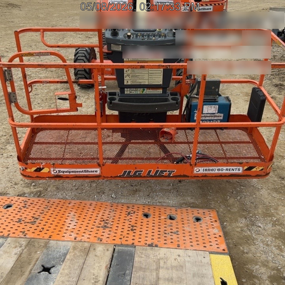 2021 JLG 400S