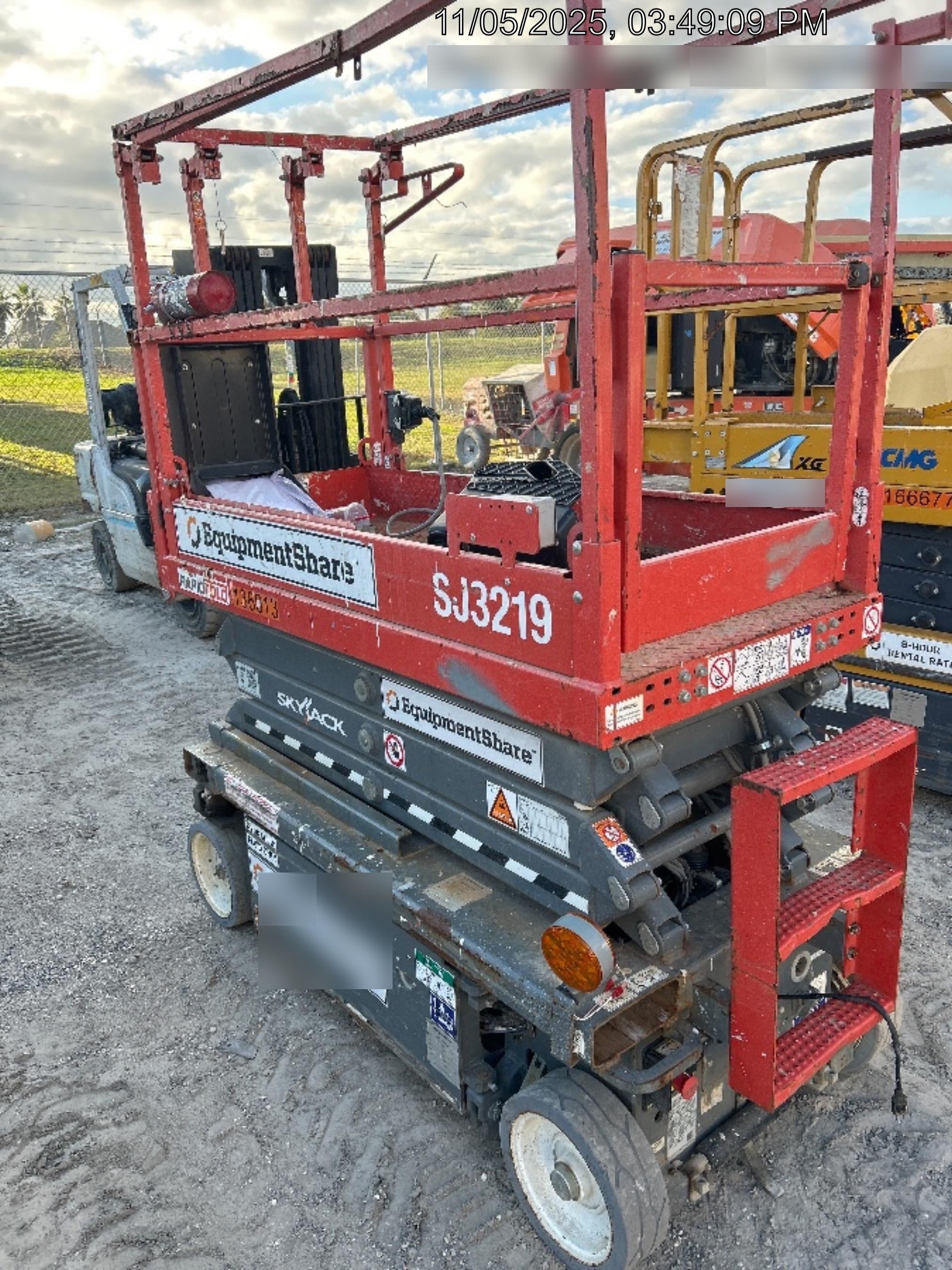 2021 SKYJACK SJ3219