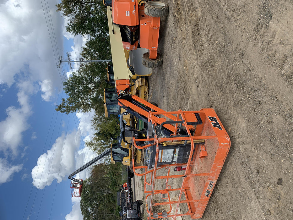 2019 JLG 660SJ