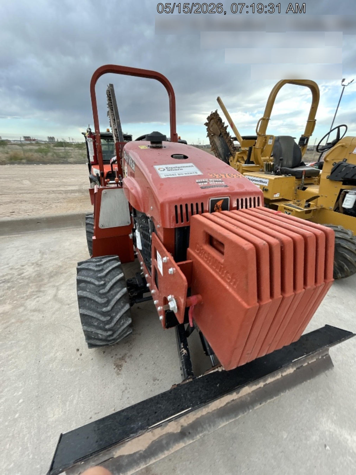 2023 DITCH WITCH RT45A