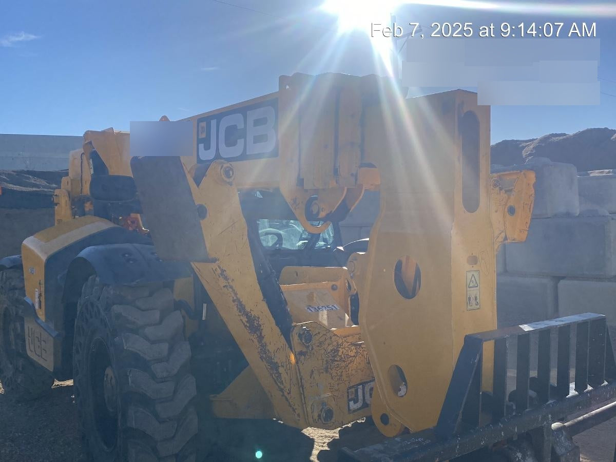 2021 JCB 510-56
