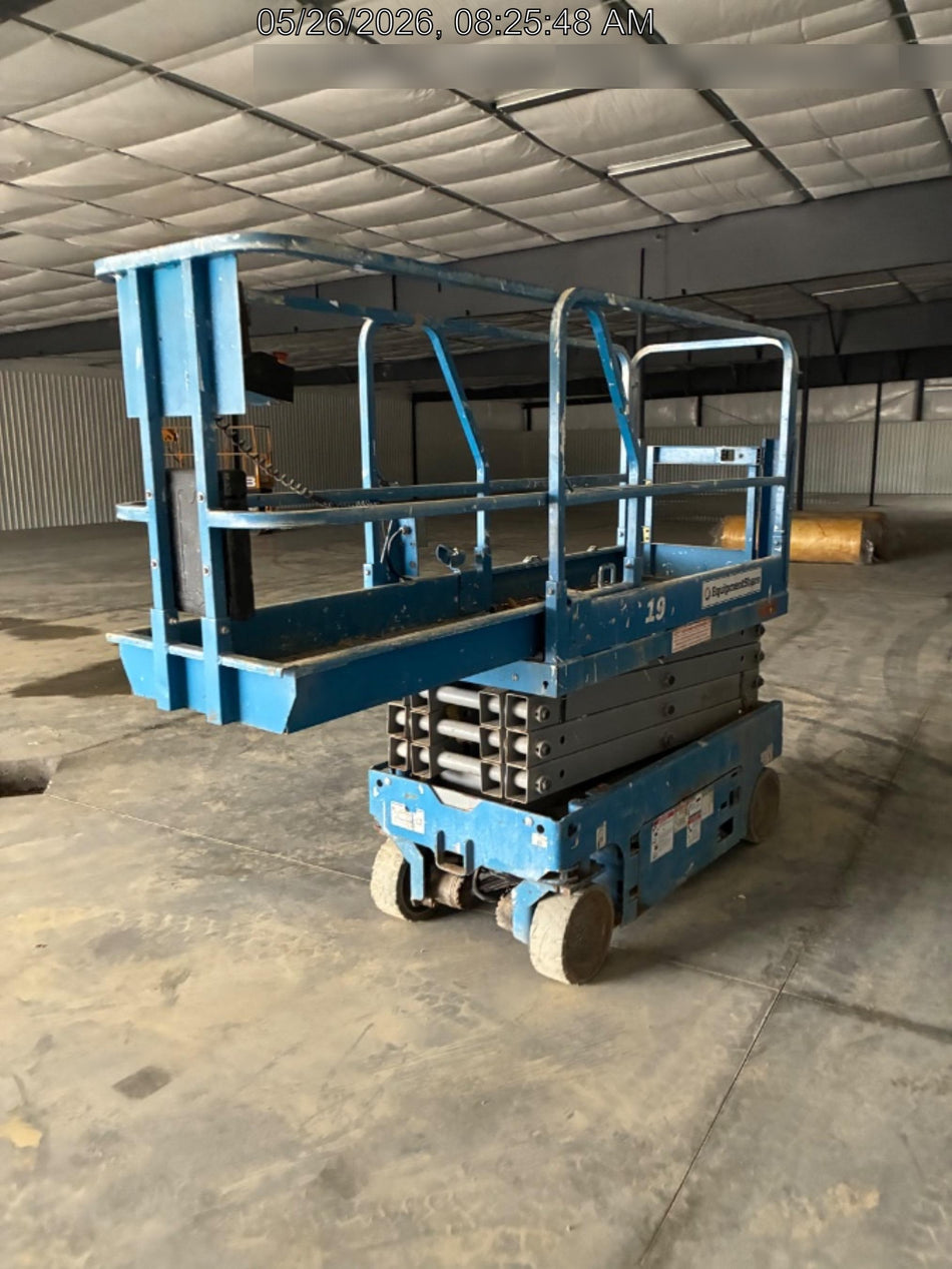 2020 Genie GS-1930 Solid Non Marking Tires, Beacon, Folding rails with half height swing gate