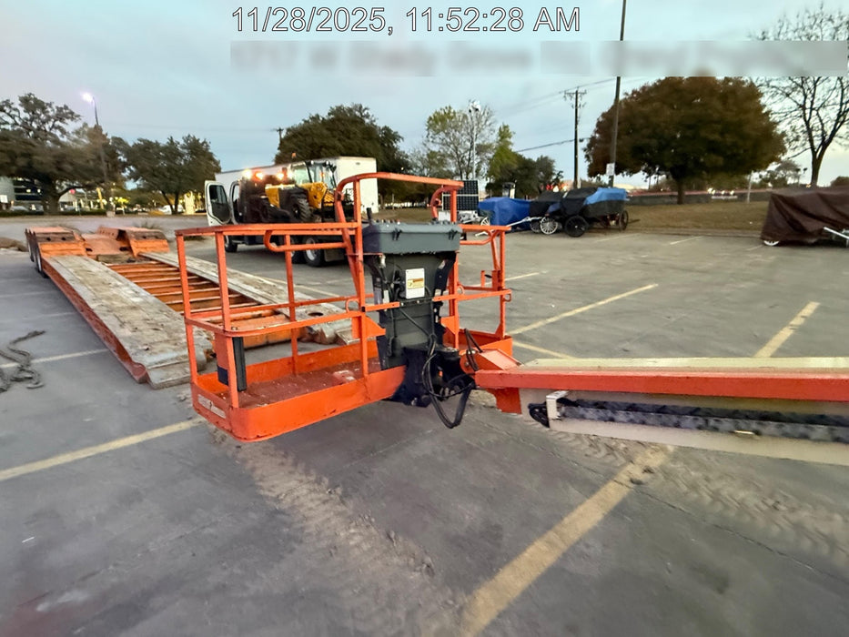 2019 JLG 400S