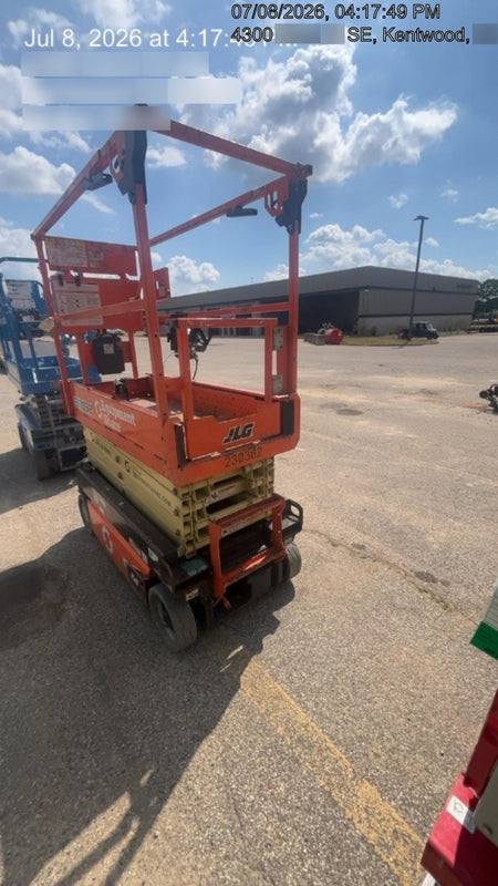 2022 JLG ES1932