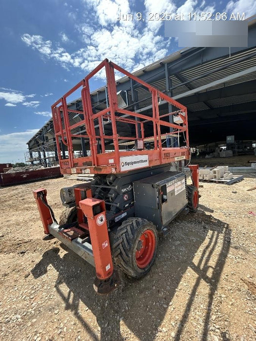 2016 SKYJACK SJ6832 RT