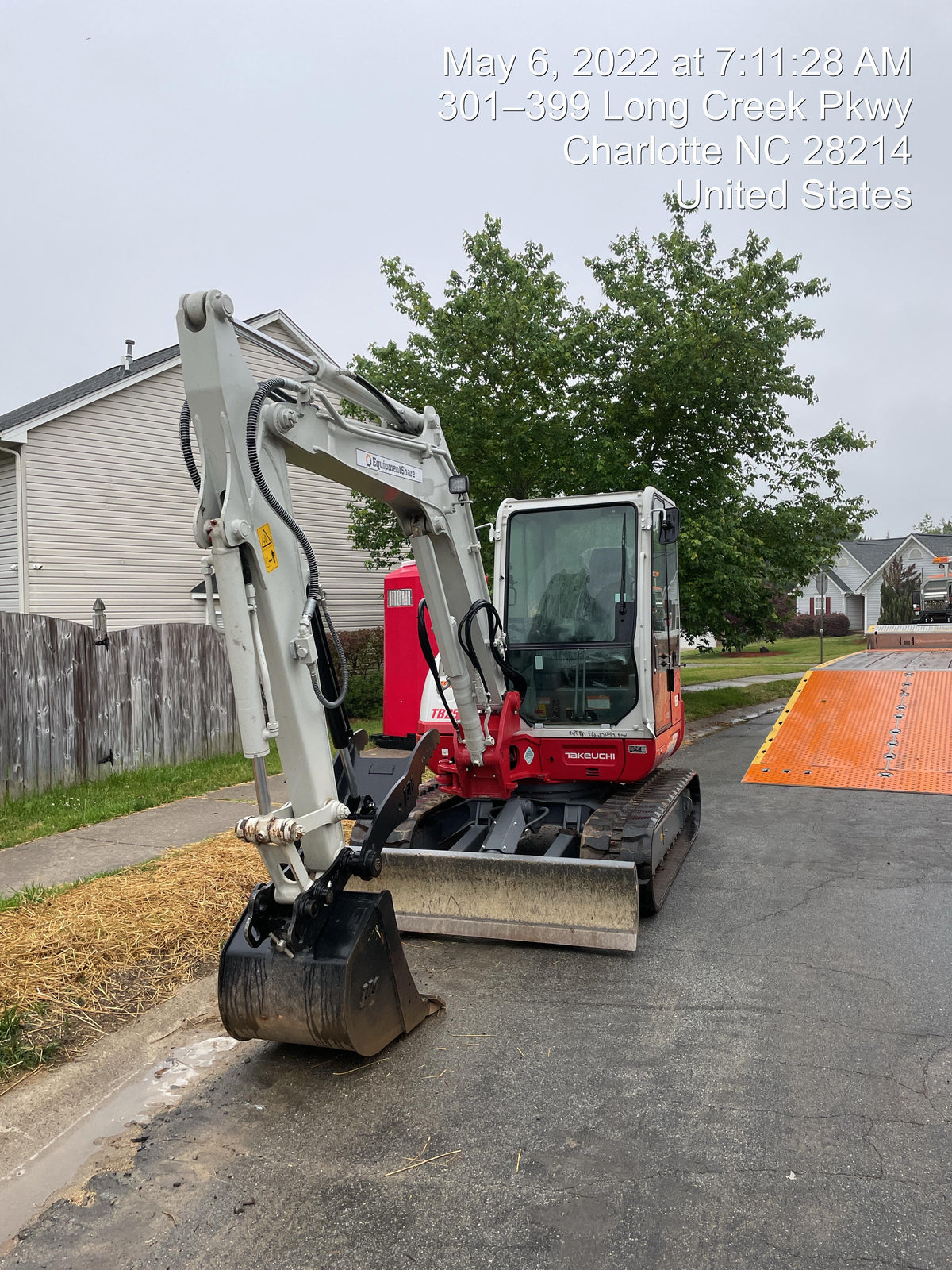 2021 TAKEUCHI TB250-2C