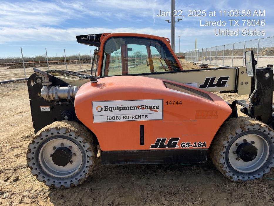 2019 JLG G5-18A Cab/Heat/Air, NM Solid Tires, Beacon w/48" Carriage, 48" Pallet Forks