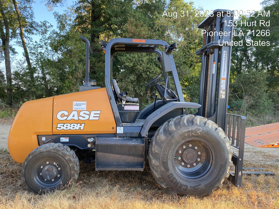 2023 CASE 588H