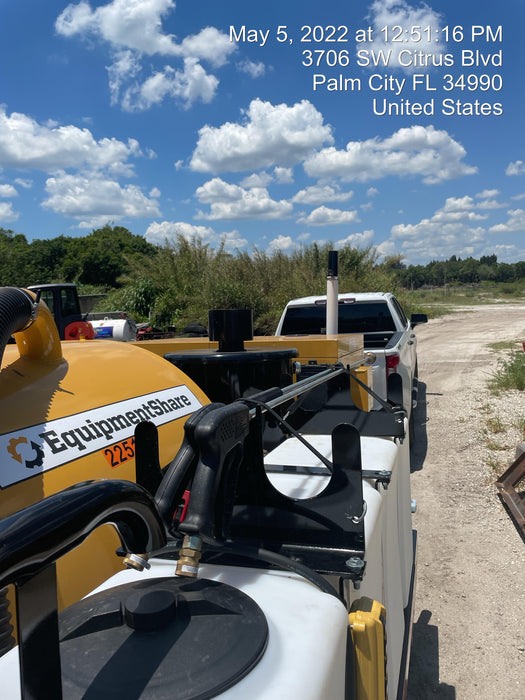 2022 Vac-Tron LP573XDT T4 Koehler Diesel Engine, 500 Gallon Debris Tank, x2 100 Gallon Water Tanks