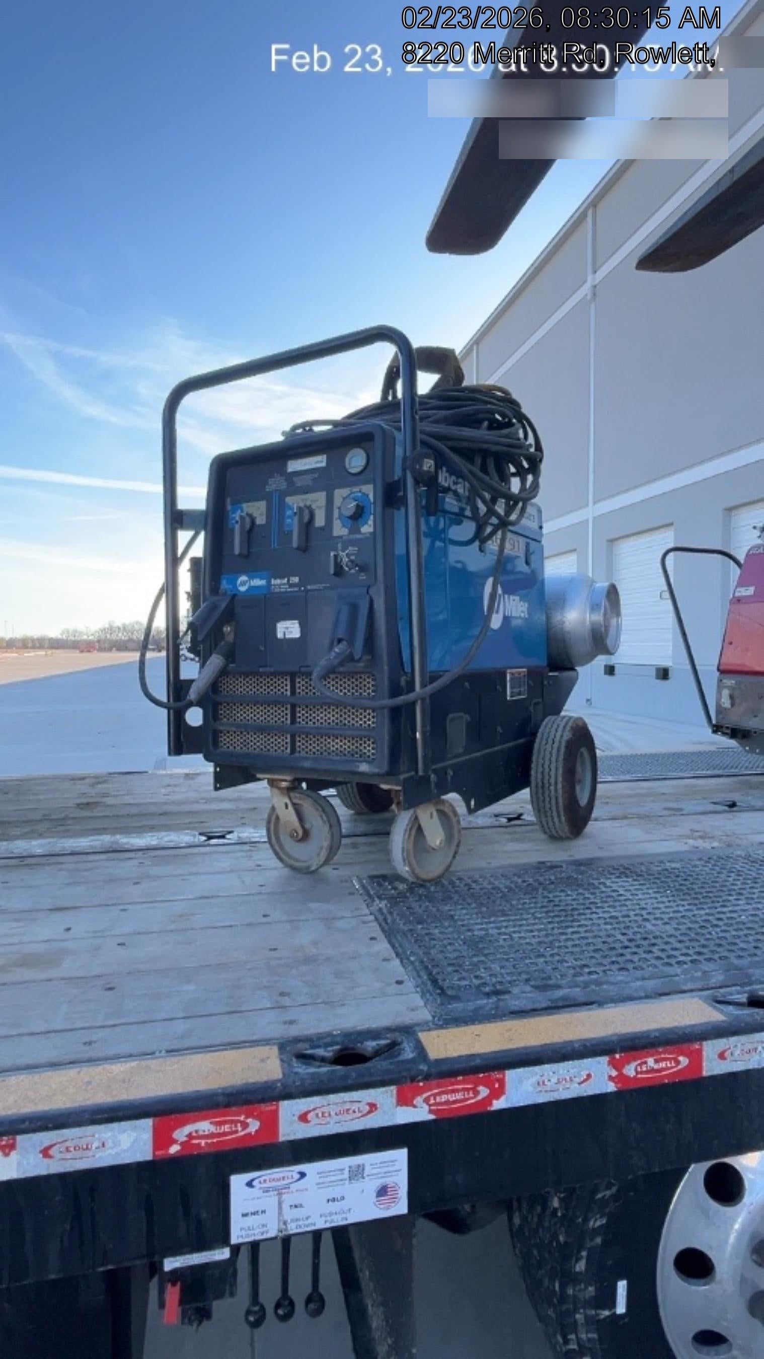 2019 Miller Electric BOBCAT 250 Standard w/Running Gear, Bracket, Hose
