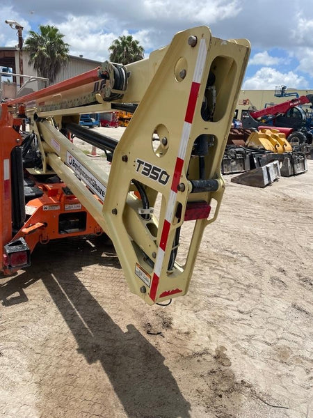2022 JLG T350