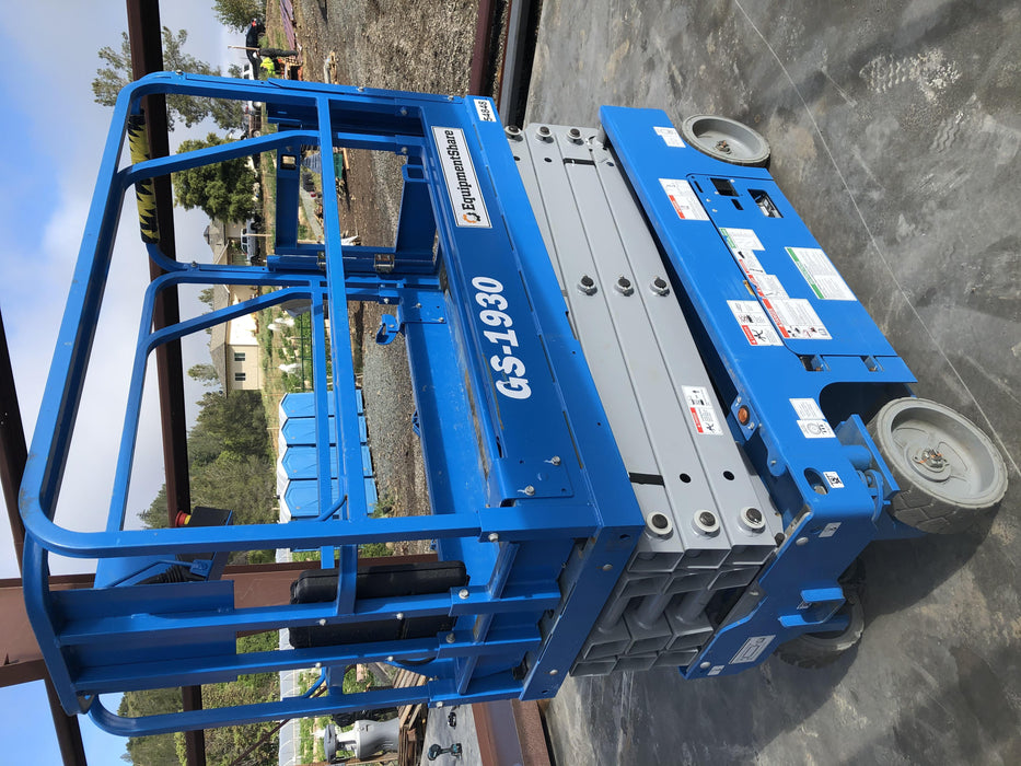 2019 Genie GS-1930 Half Height Swing Gate, 800W Inverter