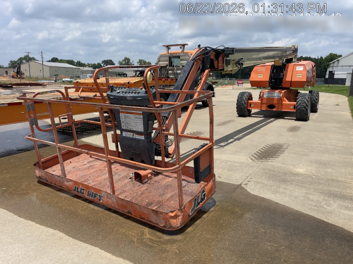 2019 JLG 860SJ