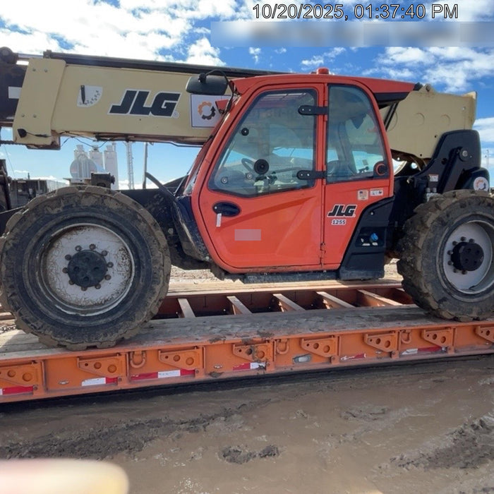 2019 JLG 1255 JLG 1255 T4F w/Full Cab, HVAC, Solid Tires, Work Lights/Beacon, 60" Carriage/Forks