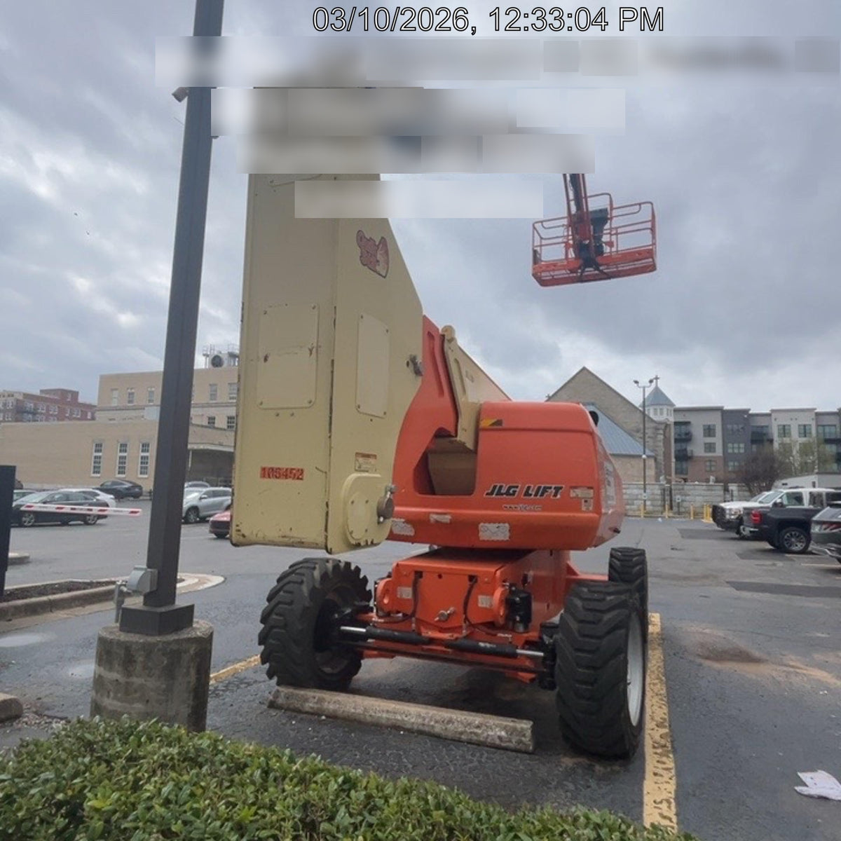 2020 JLG 800AJ