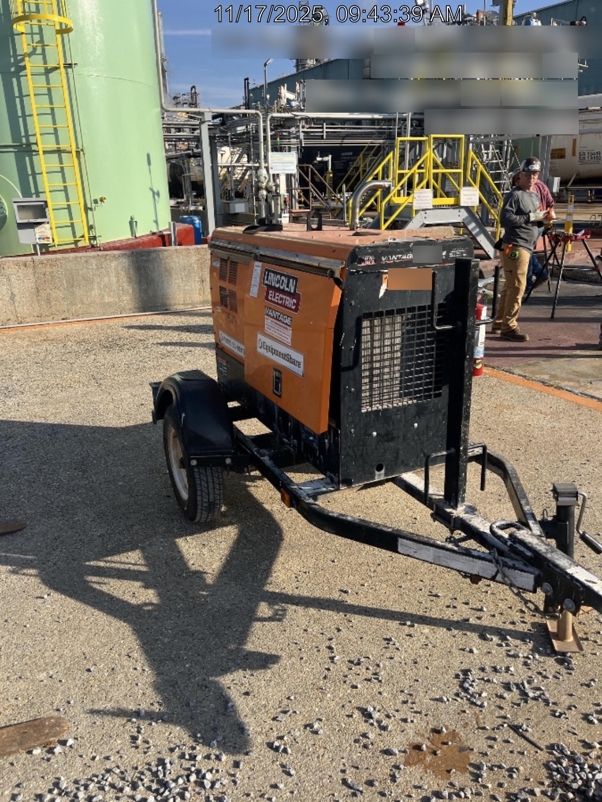 2021 Lincoln Electric Vantage 322 Vantage 322 Ready Pak 3 w/ Decals, ORANGE (includes trailer, cable rack, fender light kit) NO Telematics