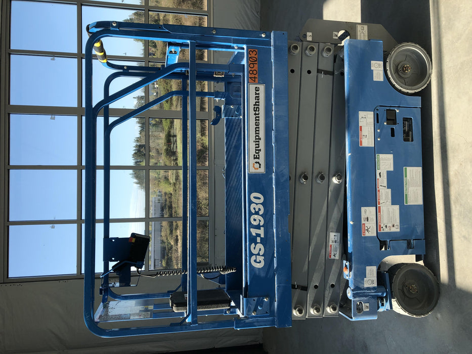 2019 Genie GS-1930 Half Height Swing Gate, 800W Inverter