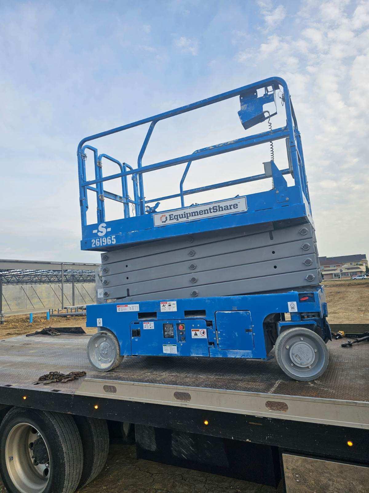 2022 GENIE GS-3246