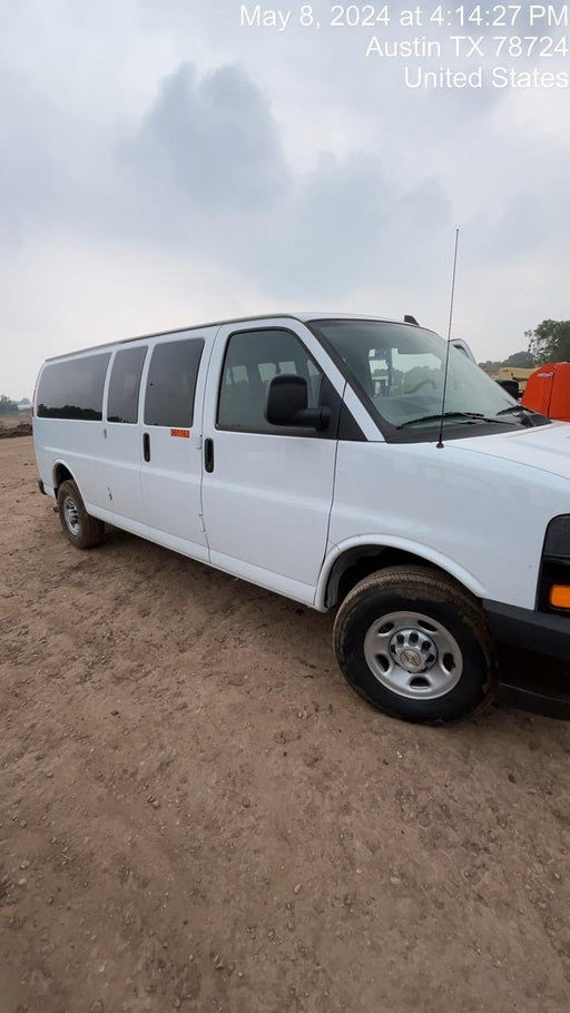 2023 CHEVROLET Express Van - Rental