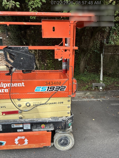 2023 JLG ES1932