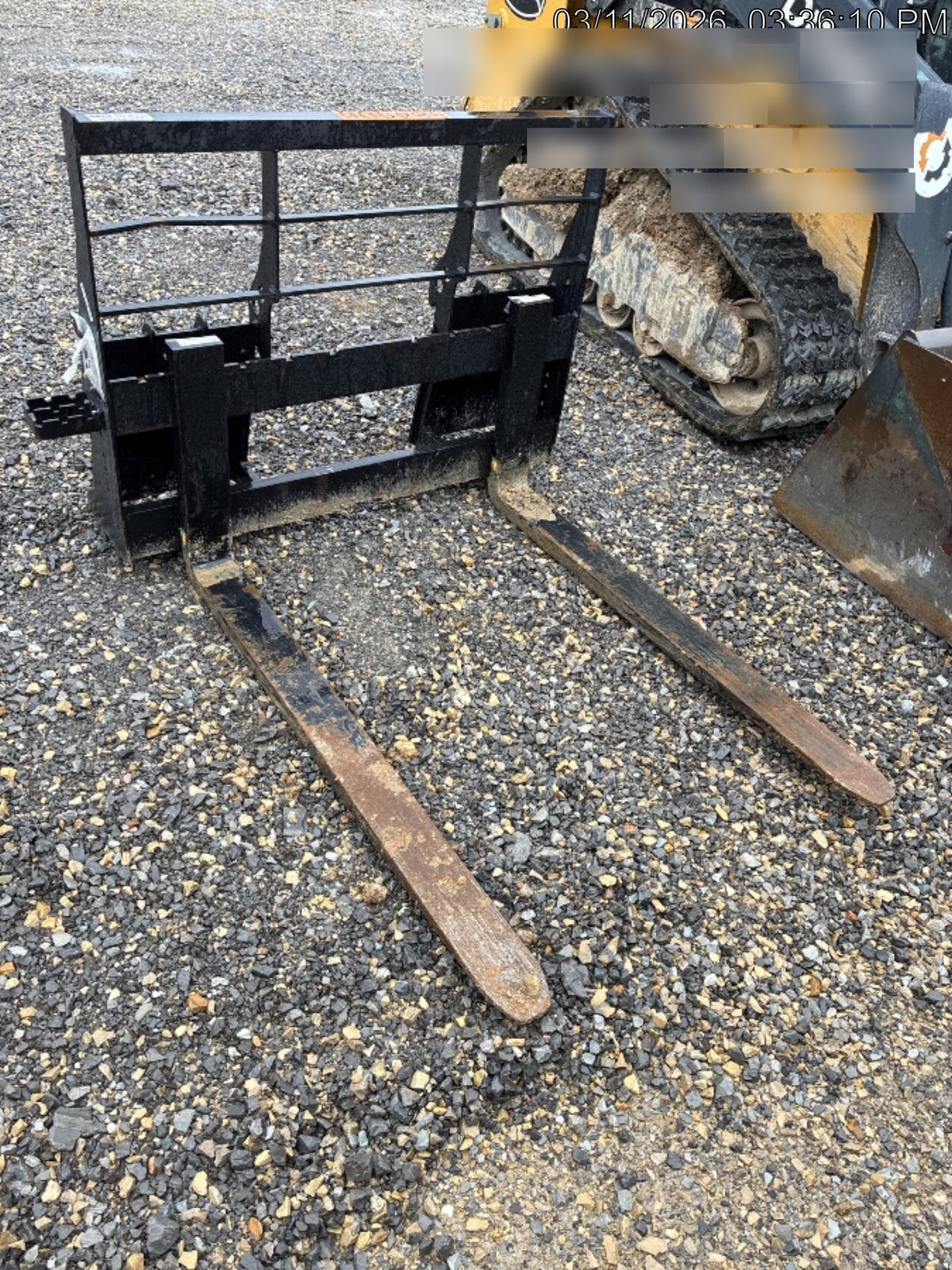 2025 ARROW MATERIAL HANDLING 48" Pallet Forks - Arrow