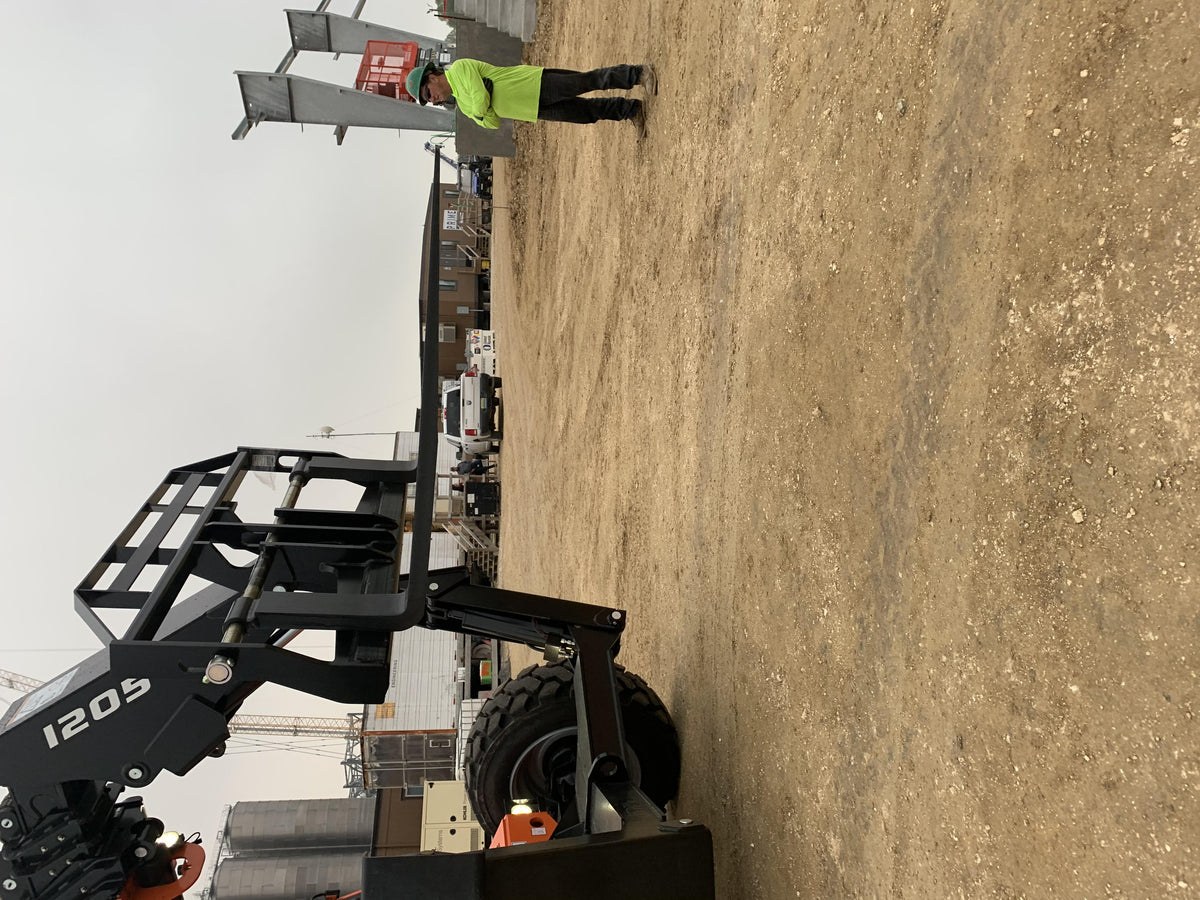 2021 JLG 12054