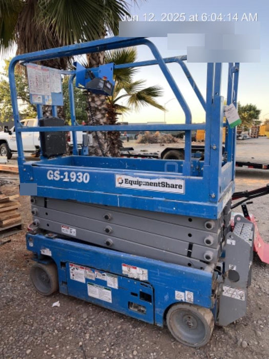 2019 Genie GS-1930 Half Height Swing Gate, 800W Inverter