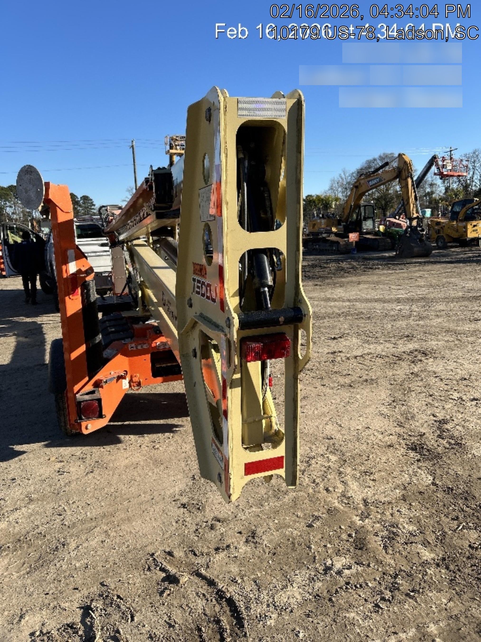 2023 JLG T500J