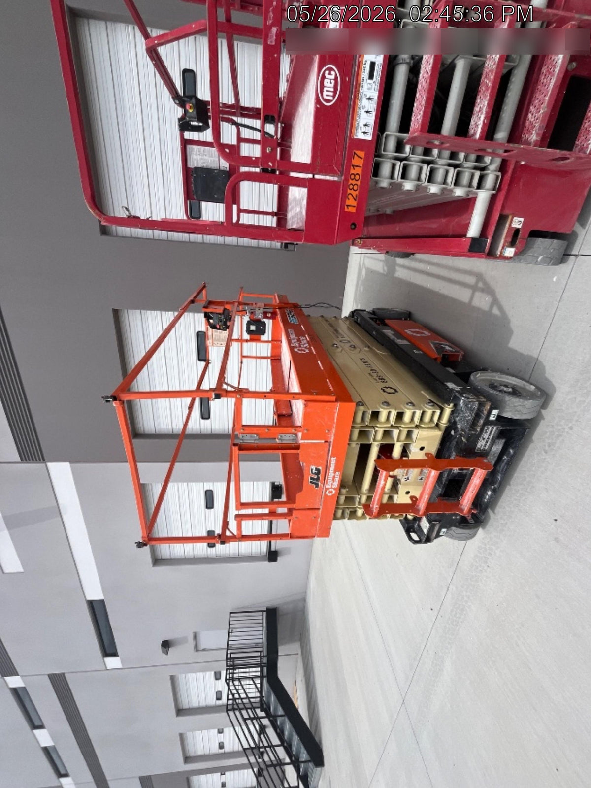 2022 JLG ES3246